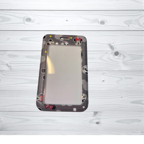 Gray Mouse-Inspired Badge & Luggage Holder